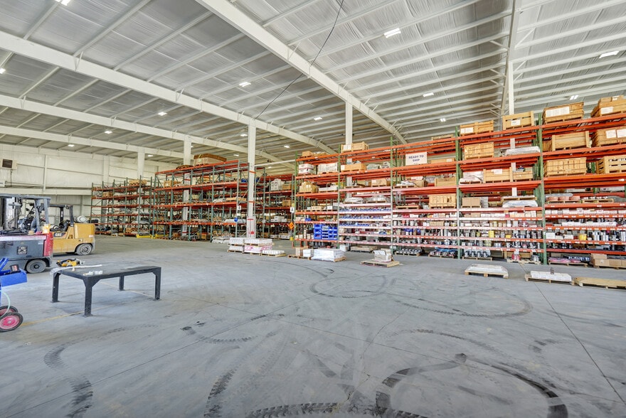 More Photos Of 2010/2015 44th St, Odessa Industrial For Sale