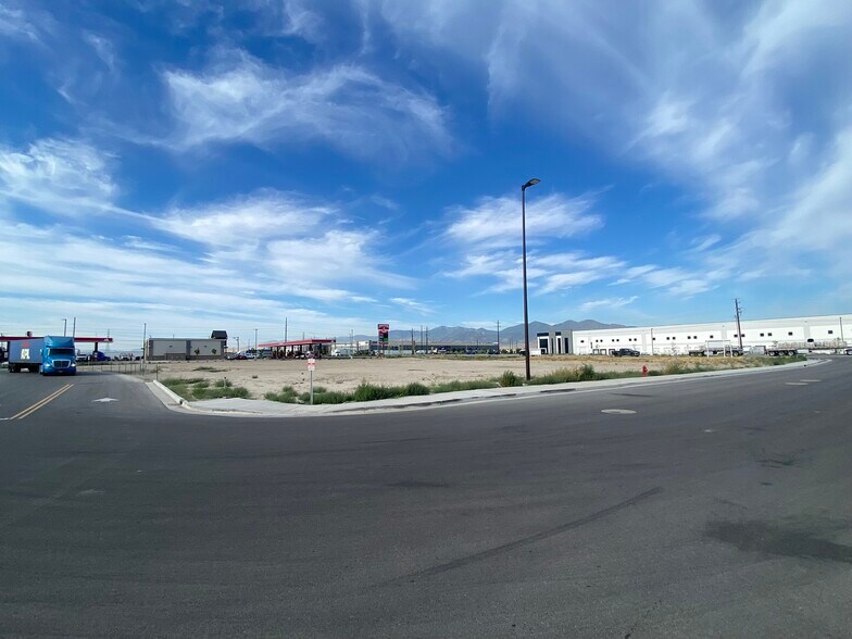 More Photos Of 276 S 5600 W, Salt Lake City Restaurant For Lease