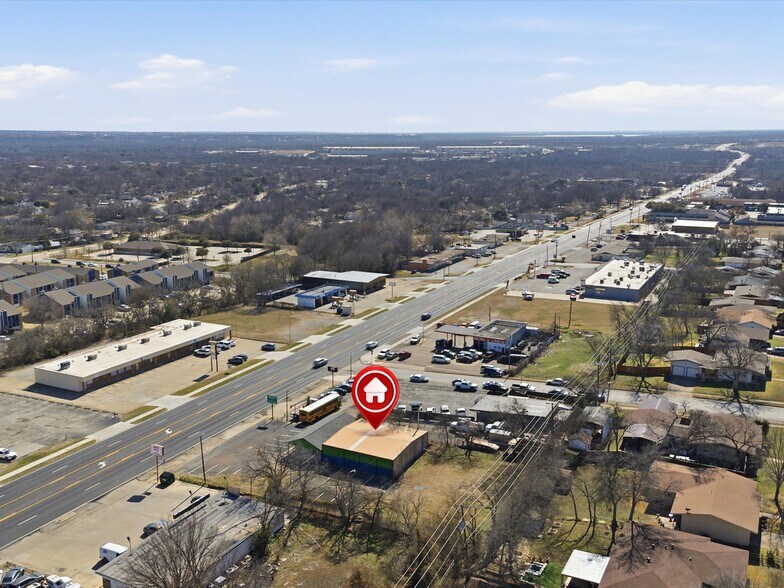 More Photos Of 4208 Benbrook Hwy, Fort Worth Office For Sale