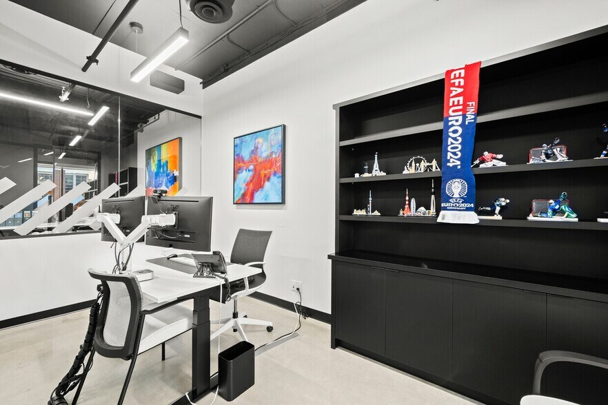 More Photos Of 63 6 Th Av W, Vancouver Medical For Sale