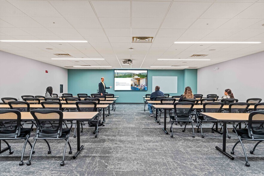 More Photos Of 101 W Elm St, Conshohocken Office For Lease