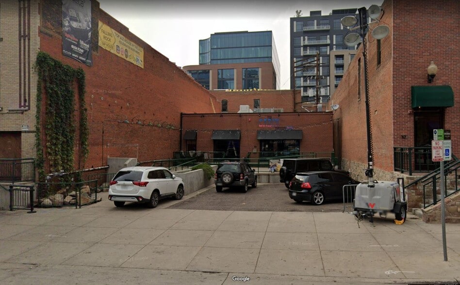 More Photos Of 1919 Blake St, Denver Restaurant For Sale