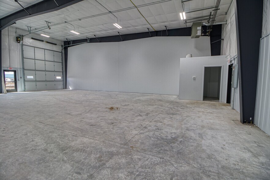 More Photos Of 31540 125 1/2 St, Princeton Industrial For Lease