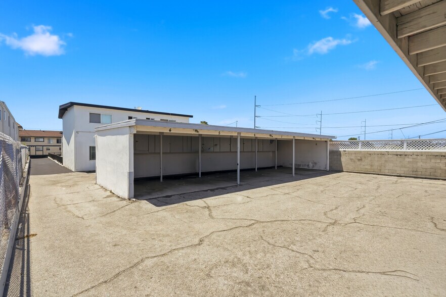 More Photos Of 17220 Grevillea Ave, Lawndale Apartments For Sale