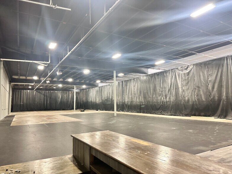 More Photos Of 490 Industrial Dr, Mount, Mount Juliet Warehouse For Lease
