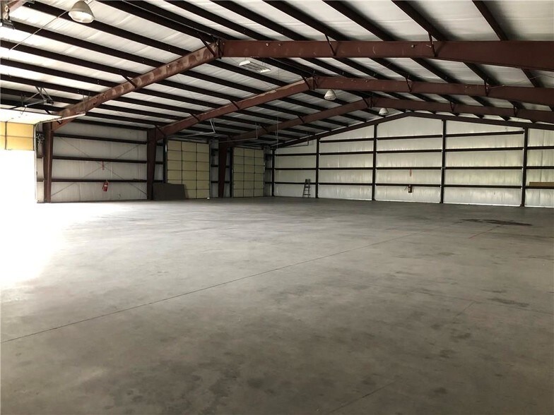 More Photos Of 2260 W Centerton Blvd, Centerton Unknown For Lease