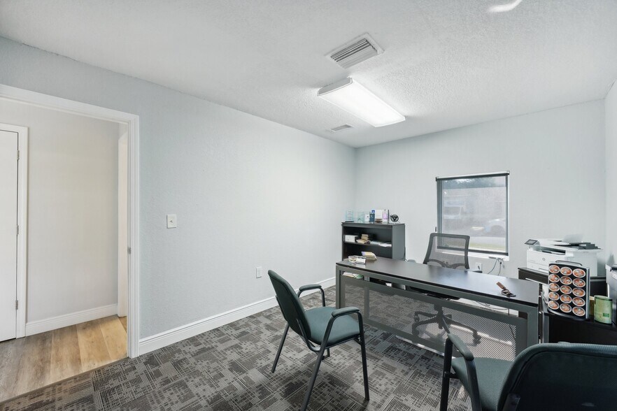 More Photos Of 3209 30th Ave S, Saint Petersburg Office For Lease