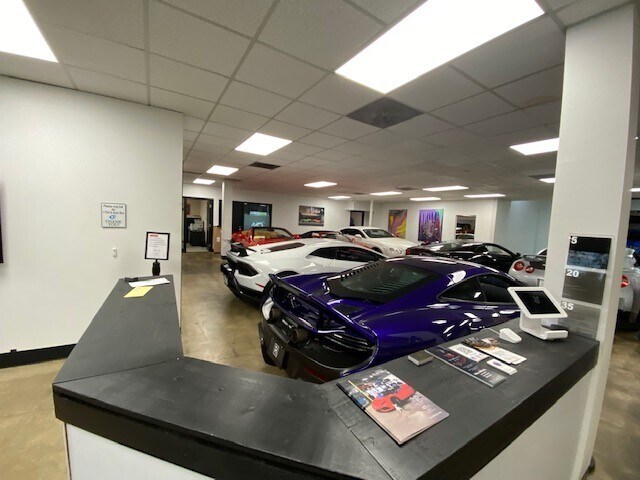 More Photos Of 1155 N Warson Rd, Creve Coeur Light Manufacturing For Lease