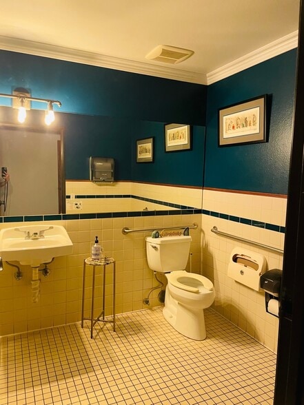 More Photos Of 113 W Grand Ave, Escondido Restaurant For Sale