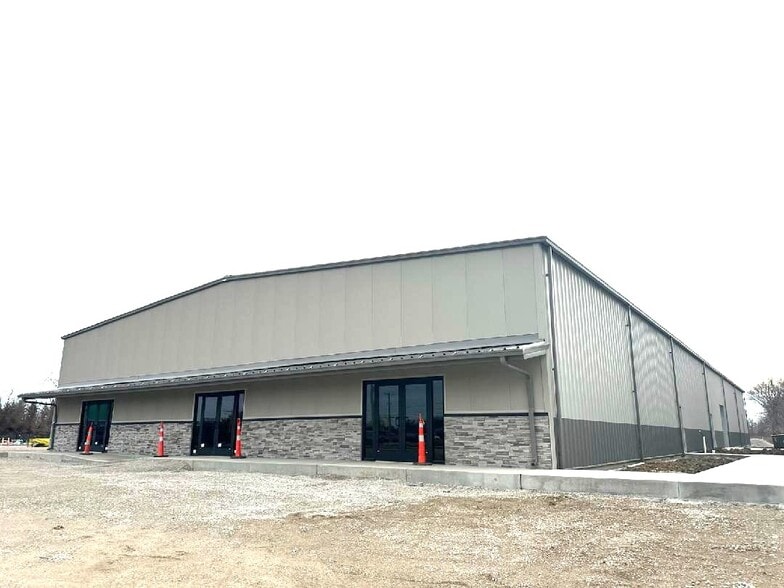 Primary Photo Of 8506 US Highway 50, Lebanon Storefront Retail Office For Lease