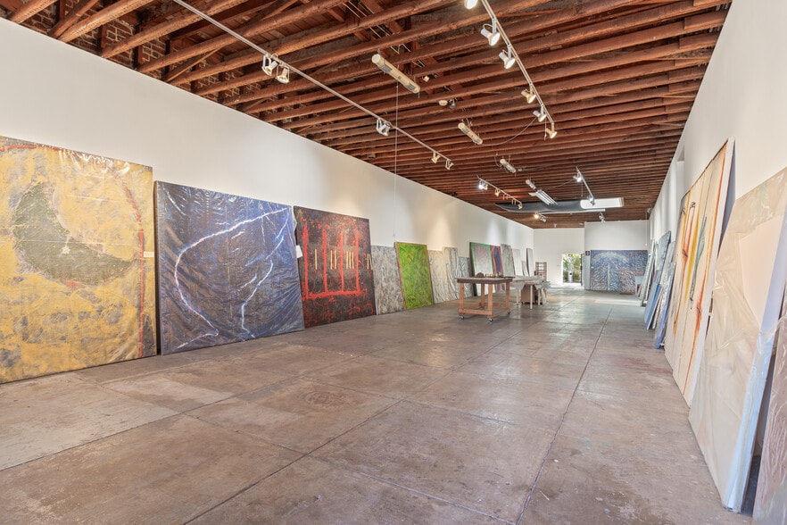 More Photos Of 1312 S Pacific Ave, San Pedro General Retail For Sale