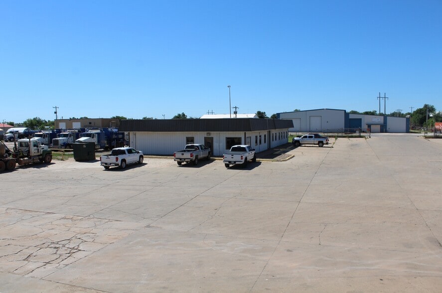 More Photos Of 4616 Oil Patch Dr, Woodward Warehouse For Sale
