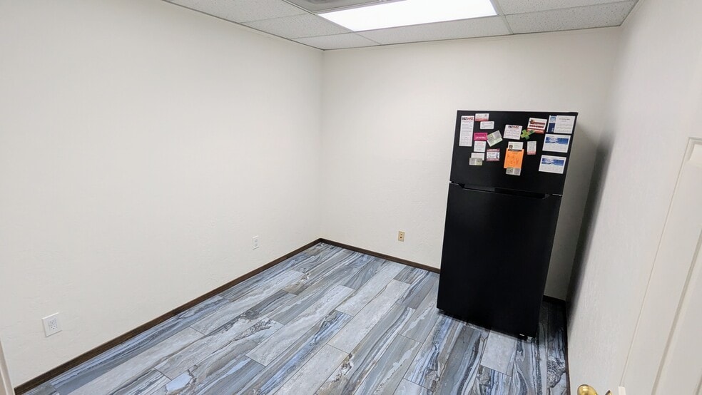 More Photos Of 6103-6105 E Grant Rd, Tucson Office For Sale