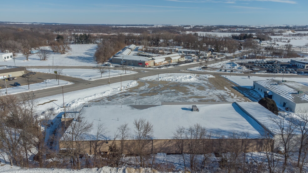 More Photos Of 1650 S Galena Ave, Freeport Industrial For Sale