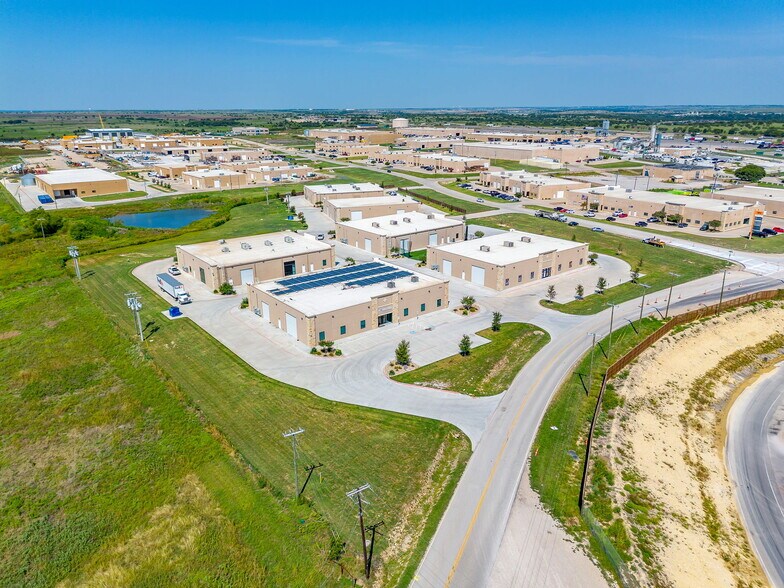 More Photos Of 1510 Markum Ranch Rd, Fort Worth Warehouse For Lease