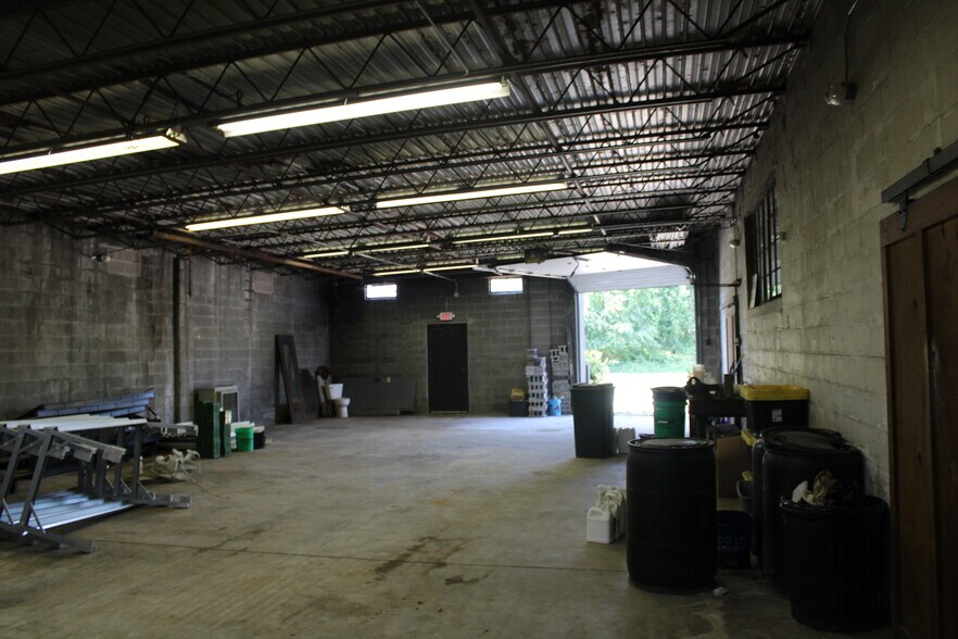 More Photos Of 333 Hamblin Ave W, Battle Creek Warehouse For Sale