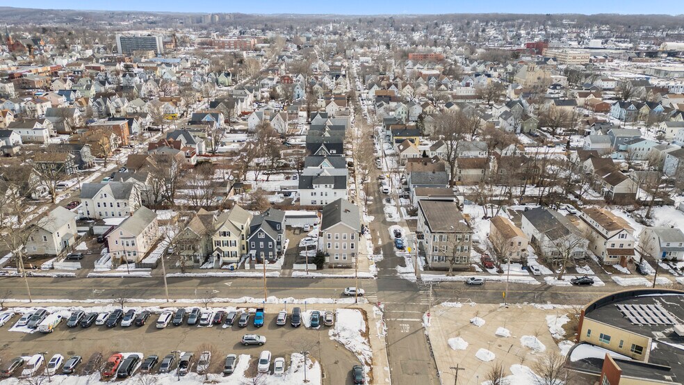 More Photos Of 127 James St, New Haven Apartments For Sale