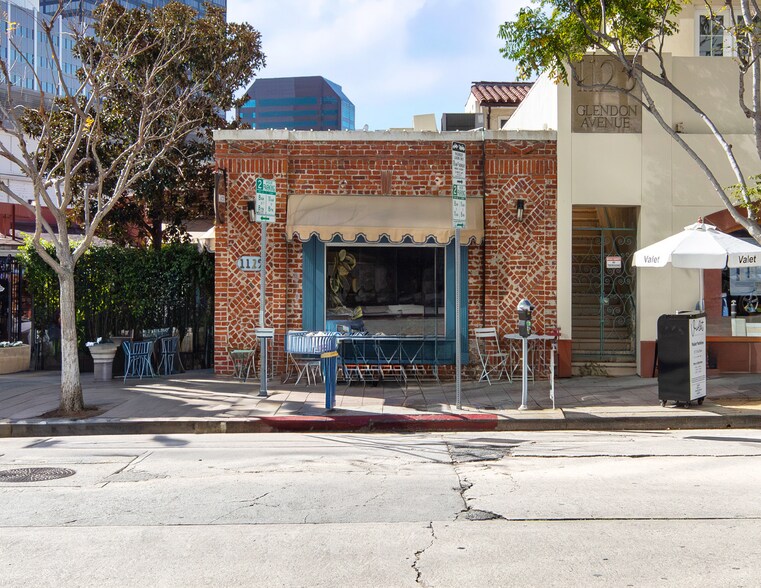 Primary Photo Of 1129 Glendon Ave, Los Angeles Restaurant For Lease