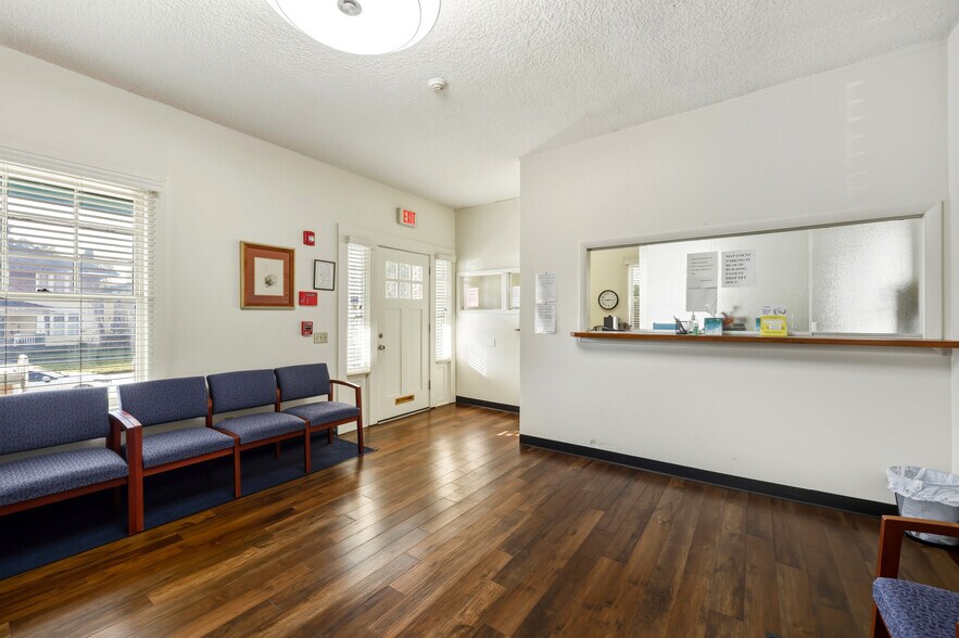 More Photos Of 2585 Herschel St, Jacksonville Office For Sale