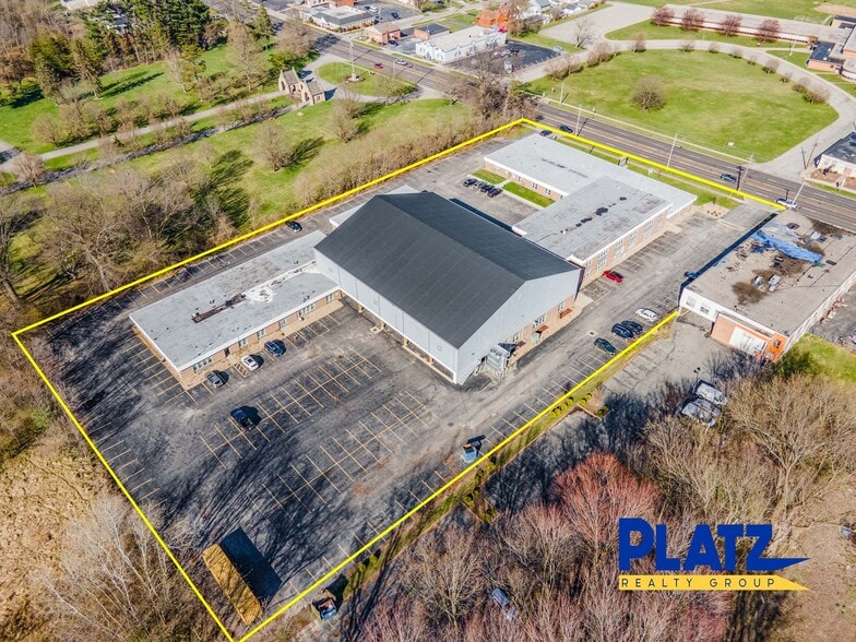 More Photos Of 5500 Market St, Youngstown Office For Sale