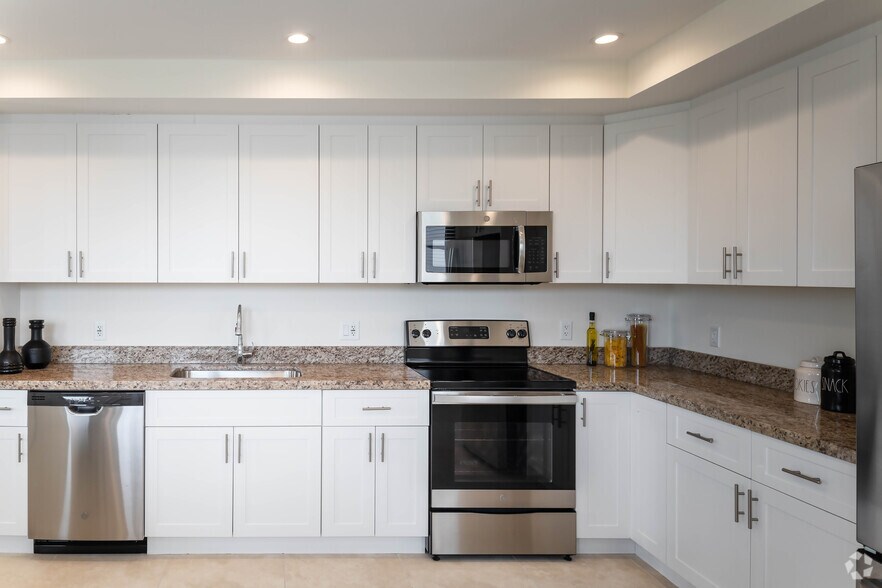 More Photos Of 1091 Galiano St, Coral Gables Apartments For Sale