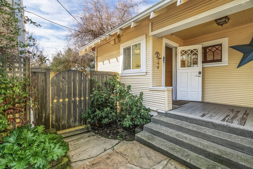 More Photos Of 5186 Gravenstein Hwy S, Sebastopol Restaurant For Sale