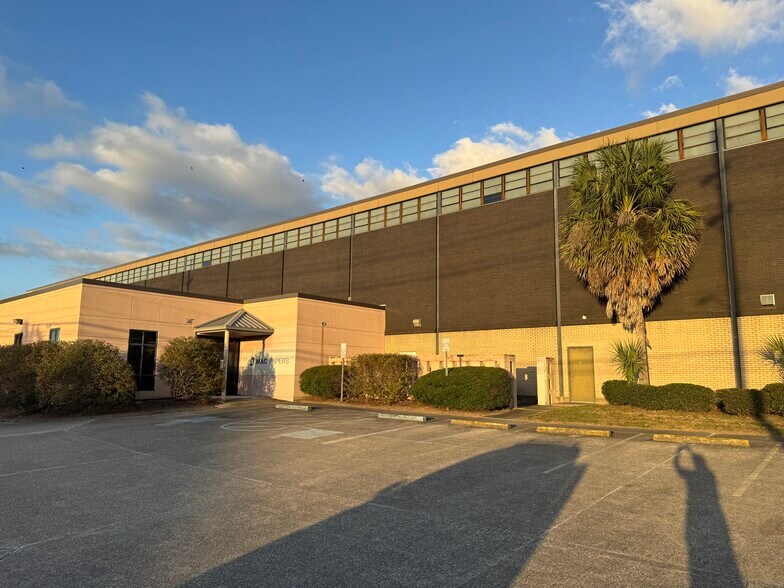 More Photos Of 801 Edwards Ave, New Orleans Distribution For Lease