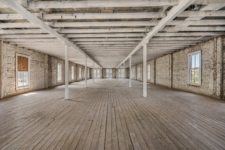 More Photos Of 2416 Post Office St, Galveston Storefront Retail Residential For Sale