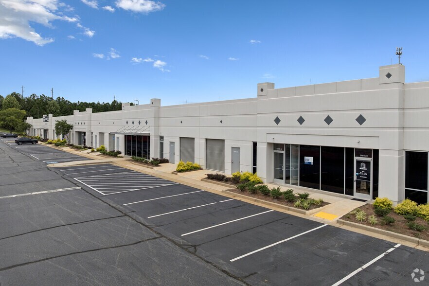 More Photos Of 2975 Breckinridge Blvd, Duluth Industrial For Lease
