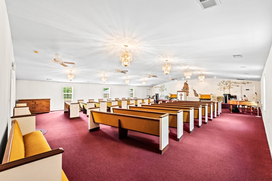 More Photos Of 22114 Carters Gate Rd, Ruther Glen Religious Facility For Sale