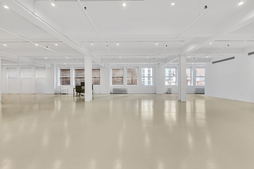 More Photos Of 134 W 29th St, New York Office For Sale