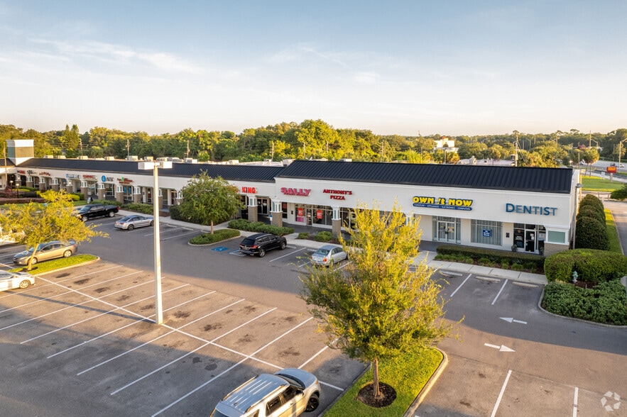 Primary Photo Of 1455 Semoran Blvd, Casselberry Storefront For Lease