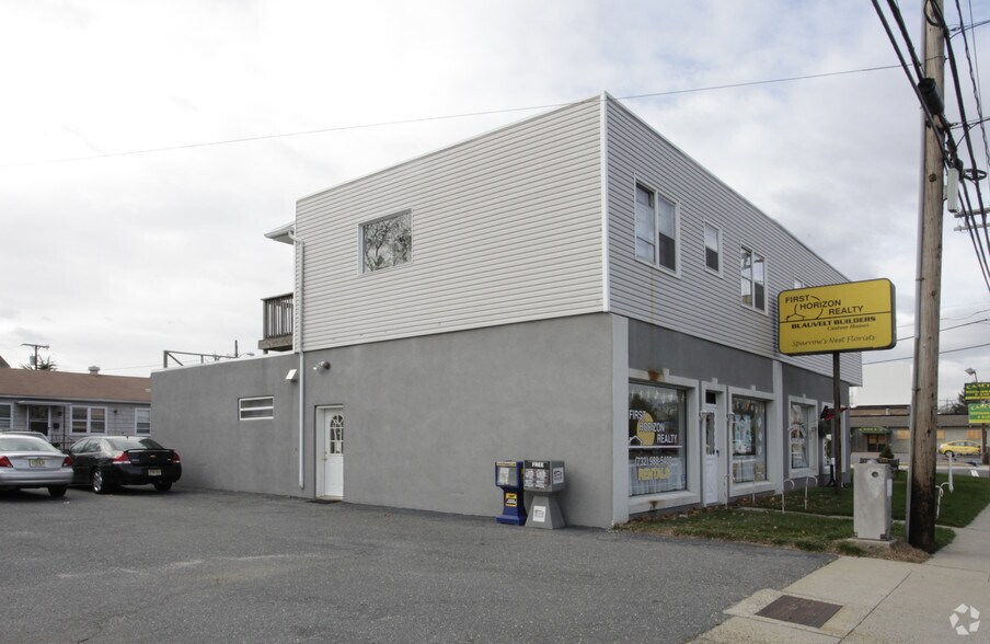More Photos Of 63-65 State Route 35 N, Neptune City Storefront Retail Residential For Lease
