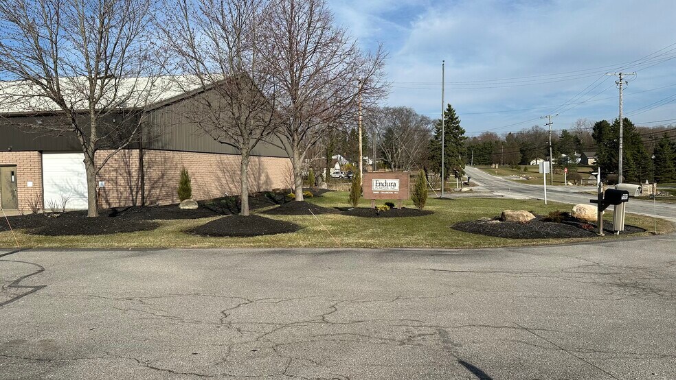 More Photos Of 7955 Euclid Chardon Rd, Kirtland Manufacturing For Sale