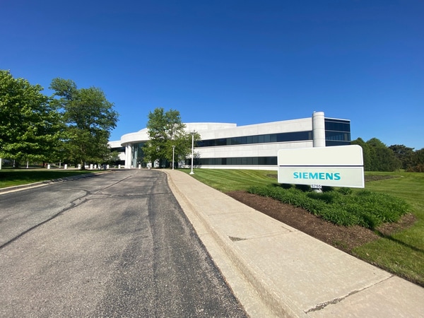Primary Photo Of 5755 New King Ct, Troy Office For Sale