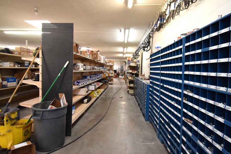 More Photos Of 301 E Pine St, Deming Freestanding For Sale