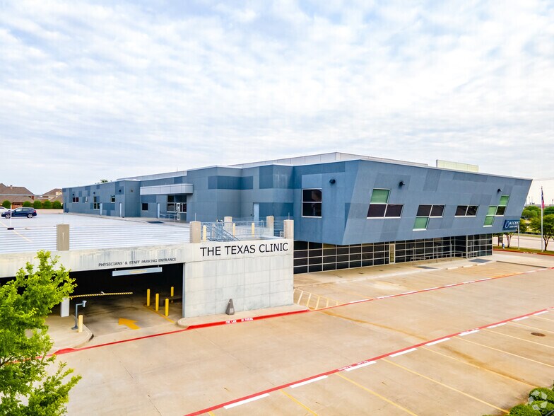 More Photos Of 6957 W Plano Pky, Plano Medical For Lease