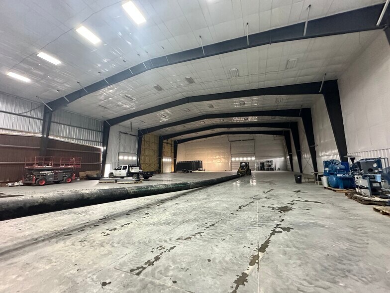 More Photos Of 2777 S 56th St W, Billings Warehouse For Lease