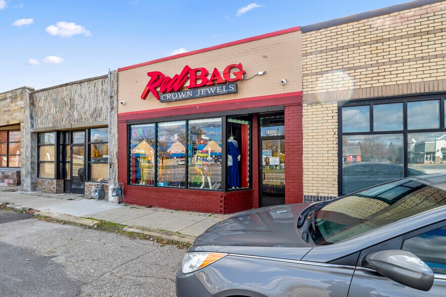 More Photos Of 26421 Plymouth Rd, Redford Storefront For Sale