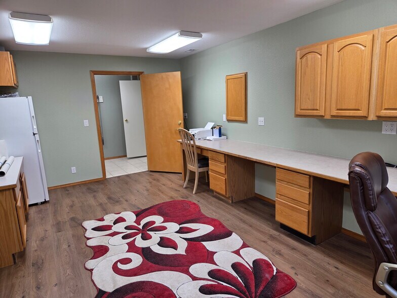 More Photos Of 866-870 W Hayden Ave, Hayden Office For Lease