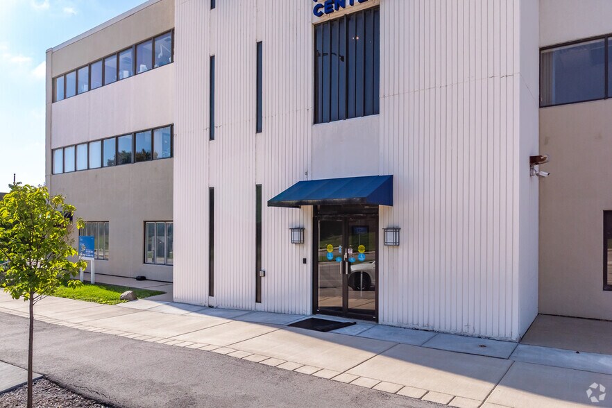 More Photos Of 10625 W North Ave, Milwaukee Medical For Lease