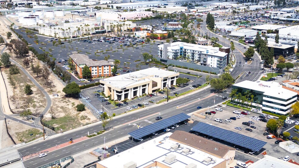 More Photos Of 1855 W Katella Ave, Orange Office Residential For Lease