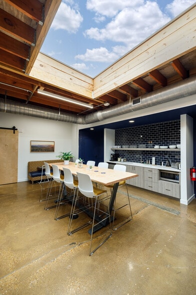 More Photos Of 3117 W Clay St, Richmond Loft Creative Space For Sale