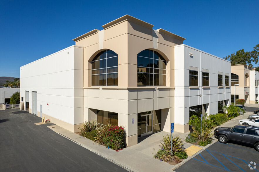 Primary Photo Of 1251 Puerta Del Sol, San Clemente Warehouse For Lease