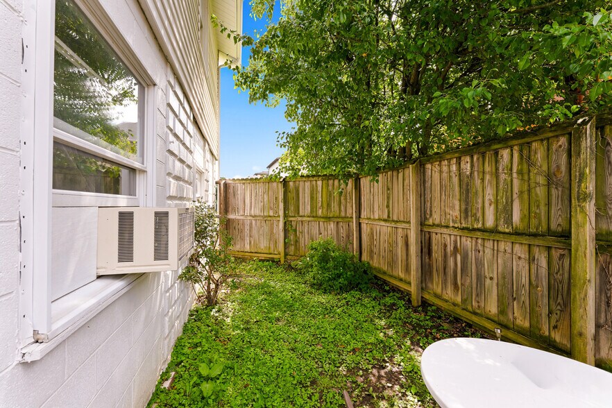 More Photos Of 320 Watts St, Morgantown Apartments For Sale