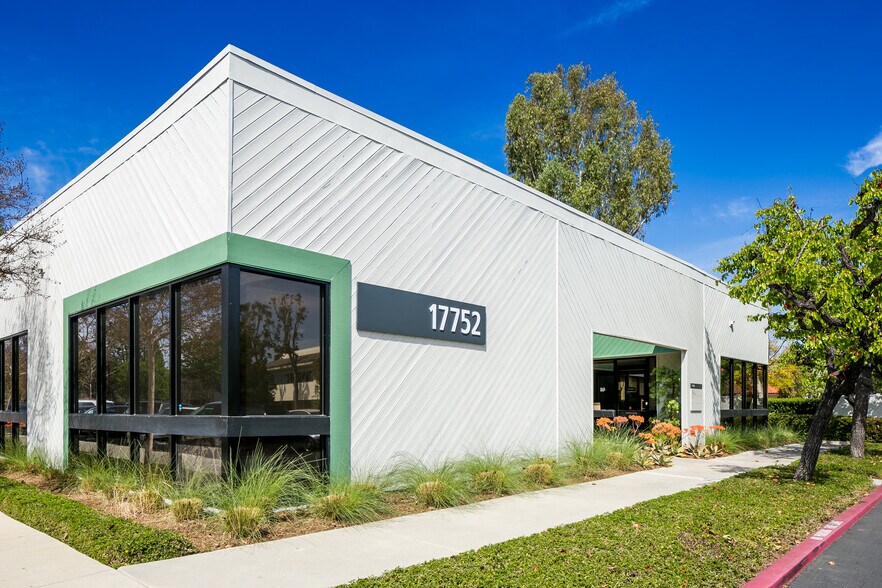 More Photos Of 17752 Sky Park Cir, Irvine Unknown For Lease