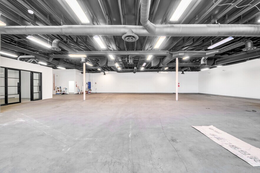 More Photos Of 400 S Idaho Rd, Apache Junction Freestanding For Lease