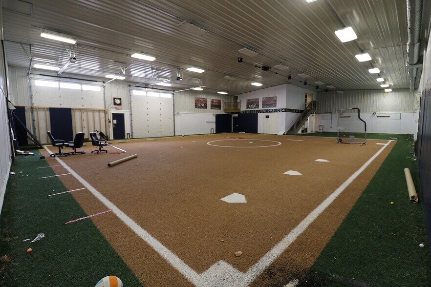 More Photos Of 1223 E Sciota Ave, Peoria Heights Industrial For Lease