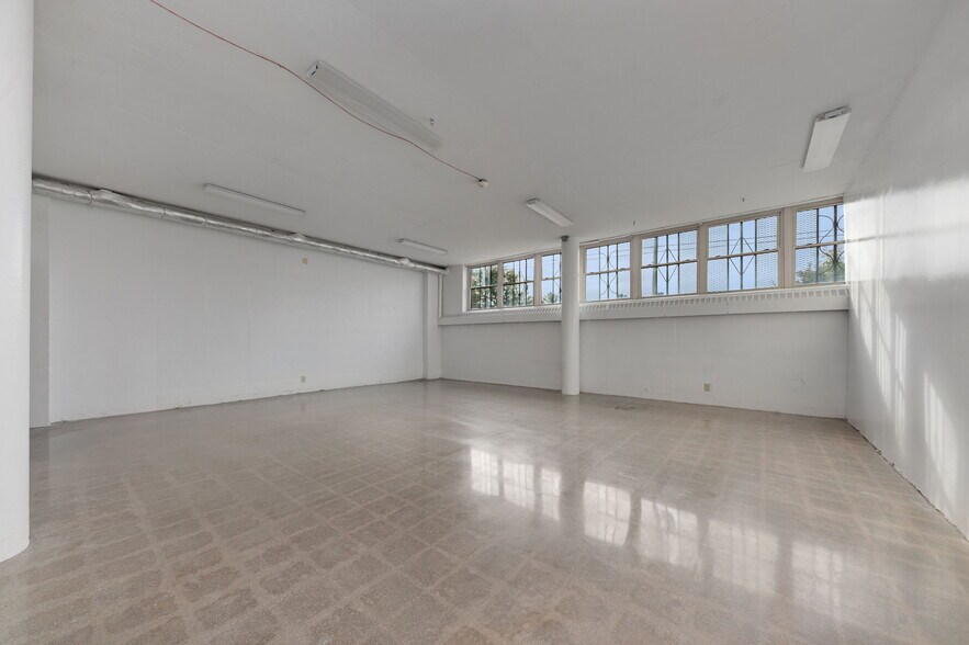 More Photos Of 1607 Mansfield St, Cincinnati Schools For Lease