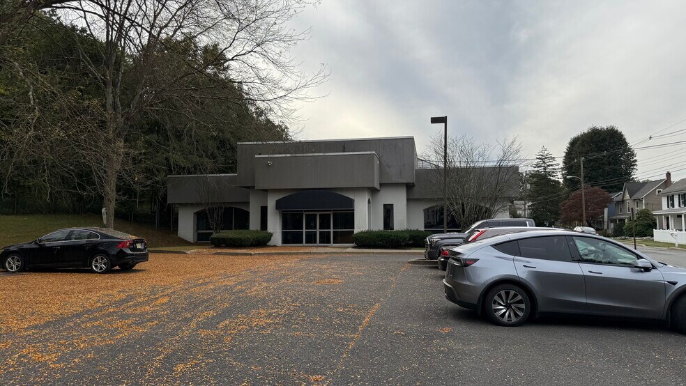 More Photos Of 75 North St, Bloomsbury Office For Lease